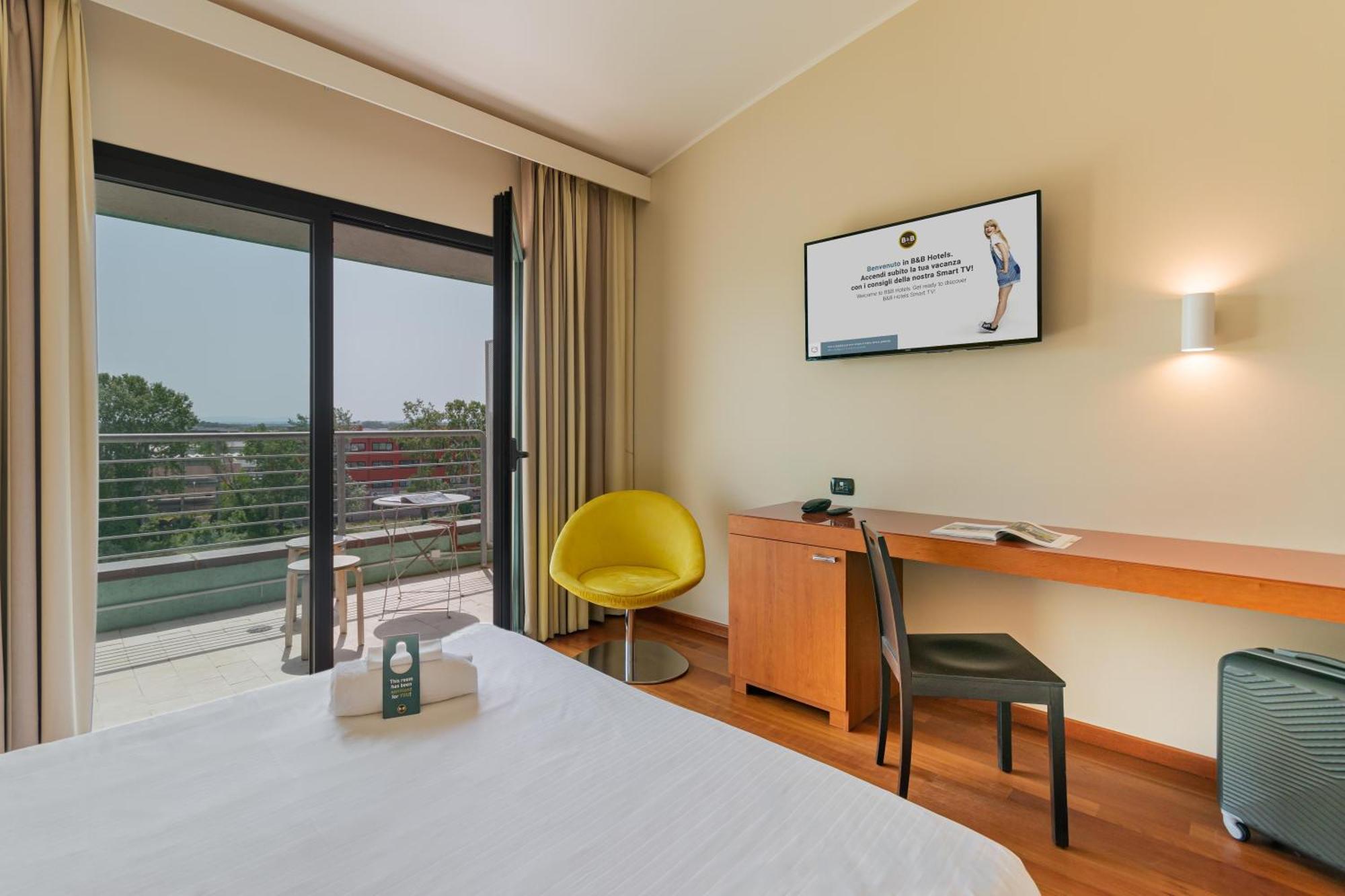 B&B Hotel Pisa Airport Εξωτερικό φωτογραφία